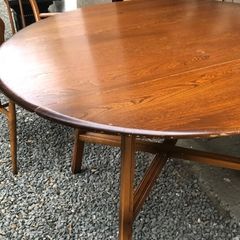 Ercol table round