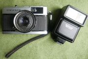 Olympus Trip 35 35mm Film Camera with  Flash - Tested