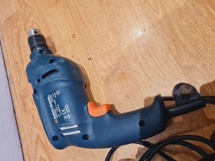 drill black &  decker