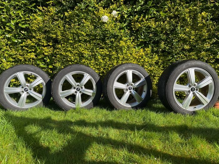 Set Of 4 R20 Audi Alloy Wheels With Tyres  2023  Good Condition