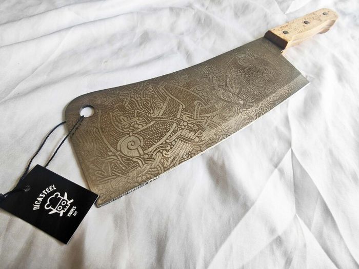 Cleaver Knife 10 inch Cammin Casket by Di'Casteel