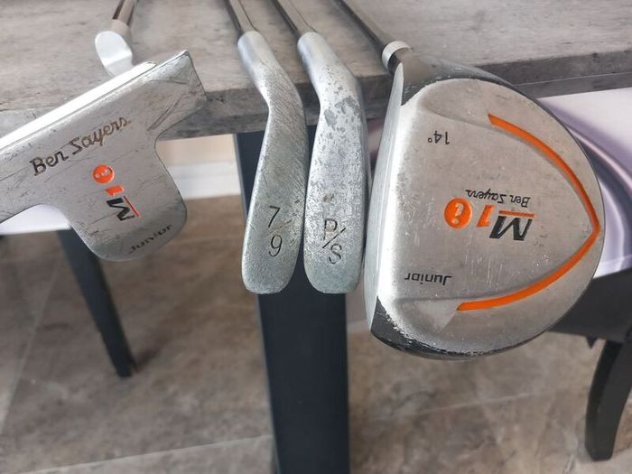 Kids golf set. Right handed clubs