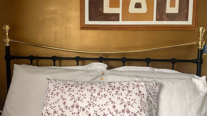 King Size Gold&Black Frame