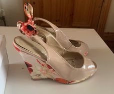 Nude patent wedges sz 38 / uk5