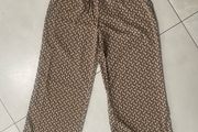 Wide leg trousers