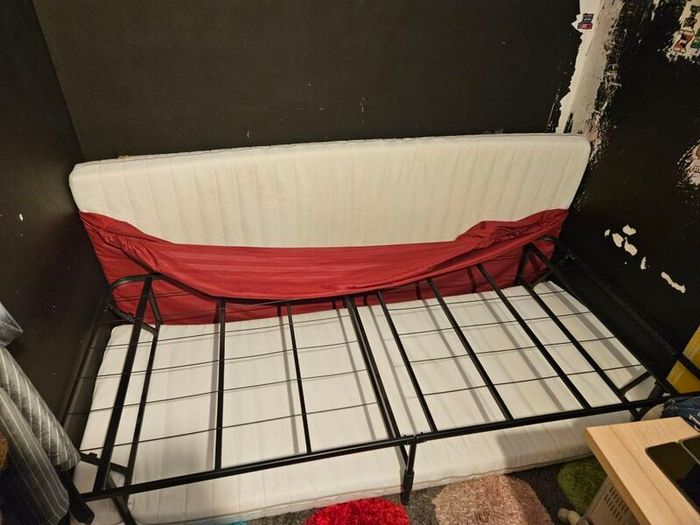 2 ikea Hemnes mattresses