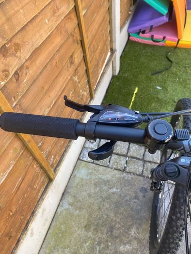 Carrera Vengeance 27.5 inch wheels mountain bike