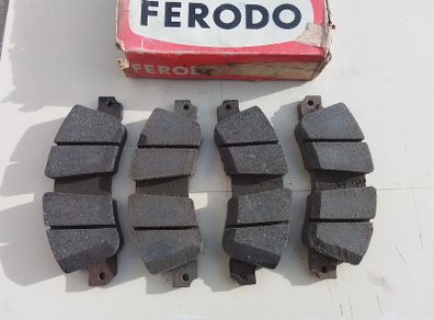 Renault 30 / Traffic Brake Pads.