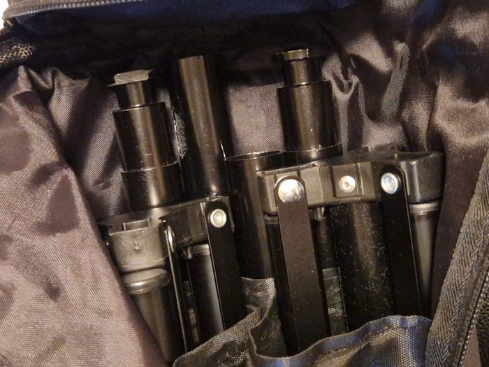 NEEWER, 2 Photography Tripods and feet and also 5ft circular Silver Light enhancer all in new condition and in lovely cases