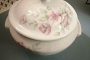 1940s Limoges Authentique Porcelaine Du Lys Royal 4 lidded casserole style dish