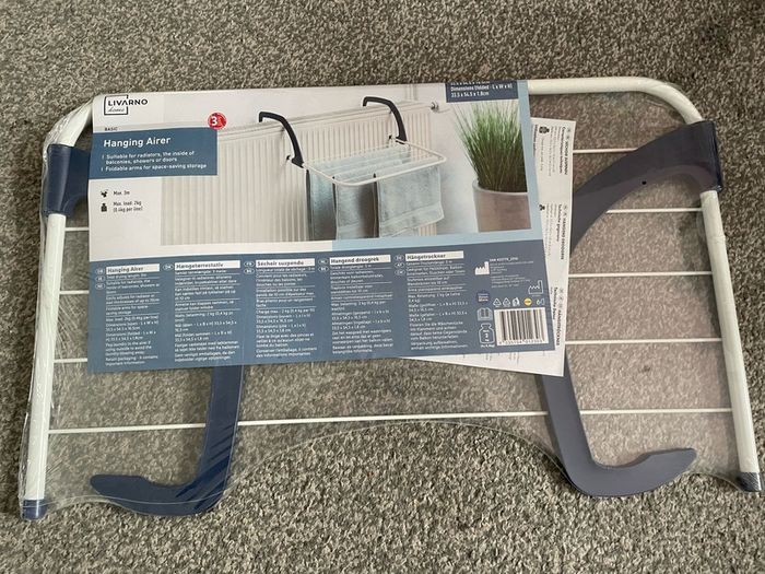 Clothes airer
