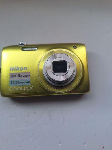 Nikon Coolpix S3100 14 mp digital camera