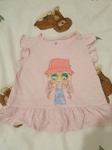 Gap tshirt