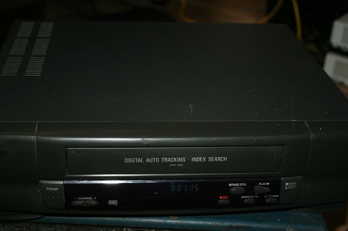 Sanyo Vhs  Model  Vhr-246ir