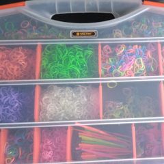 Loom bands