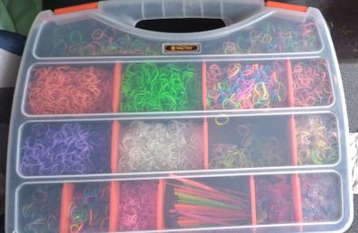 Loom bands