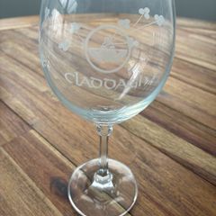 Claddagh wine glass