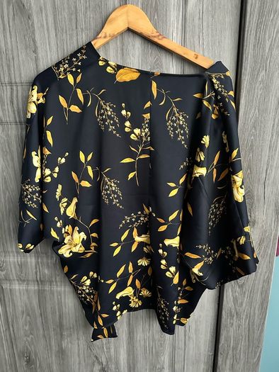 Ladies Top - M