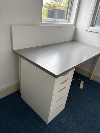 Office Desk and Drawers
