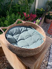 Cat bed