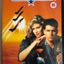 Top Gun [1986] Tom Cruise, Kelly McGillis, Val Kilmer, Meg Ryan, Anthony Edwards & Tom Skerritt (PAL VHS Cassette Movie) Image 2