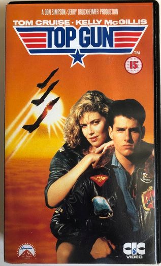Top Gun [1986] Tom Cruise, Kelly McGillis, Val Kilmer, Meg Ryan, Anthony Edwards & Tom Skerritt (PAL VHS Cassette Movie)