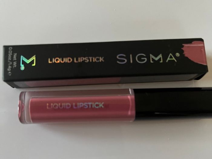 SIGMA Liquid Lipstick