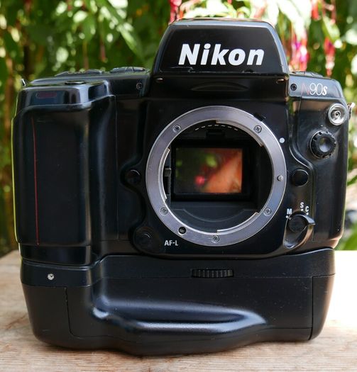 Nikon  N90s 35mm Film Camera Body  Tested