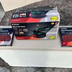 Wall and floor sander
