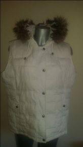 Gap ladies white gilet sleveless padded jacket size XL UK18 EU46 Postage included