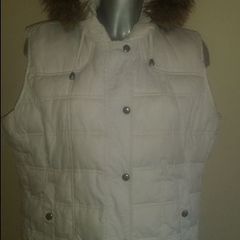 Gap ladies white gilet sleveless padded jacket size XL UK18 EU46 Postage included