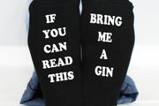 If You Can Read This, bring me a gin Socks Mens