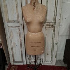 Vintage 1960's Wolf Mannequin