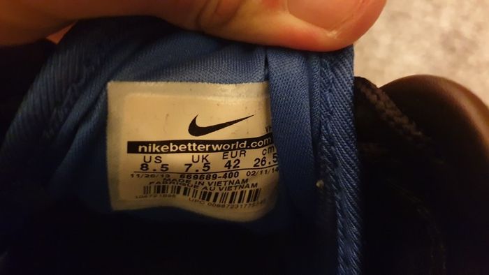 nike blue green runners shoes