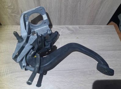 Bmw X3 E83 2004-2010  Clutch Pedal Box