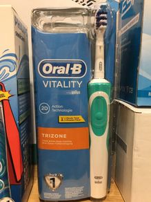 Oral B  Vitality Electric Toothbrush Trizone