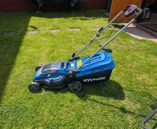 Hyundai 40V battery lawnmower, Reduced!