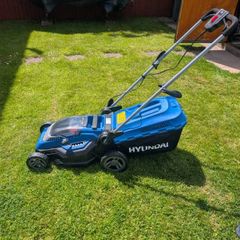 Hyundai 40V battery lawnmower