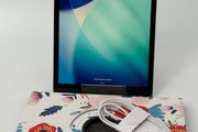 iPad 8th gen 32GB 10.2" Mint