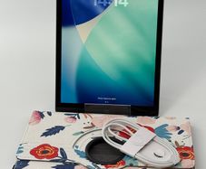 iPad 8th gen 32GB 10.2" Mint