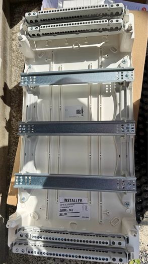 Garo 3 x 12 mod plastic consumer unit enclosure , brand new