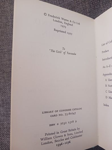 The Observer's Book of Pottery & Porcelain/ 1977