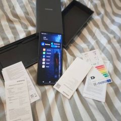 samsung z flip 7b512 gb 99% bat