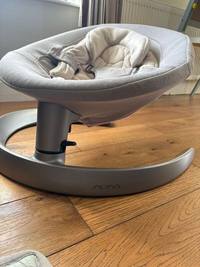 Nuna Leaf Curv - Swinging Chair
