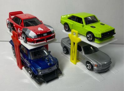 Hot Wheels 1:64 scale car lift