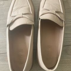 Ladies size 6 office leather loafers
