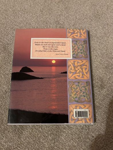 A Treasury of Irish Verse 1992 Celtic Poetry and Art