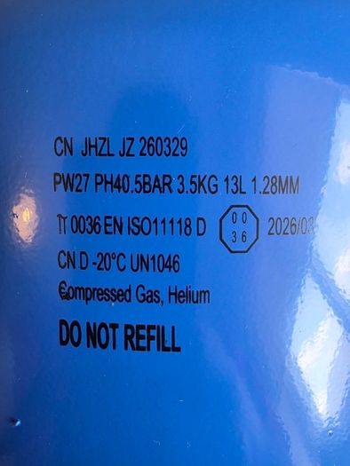 Helium ballon tank (empty)