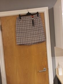 Dunnes  Stores Multi Colour Boucle  Skirt.   S. 14.   B.N.W.T.
