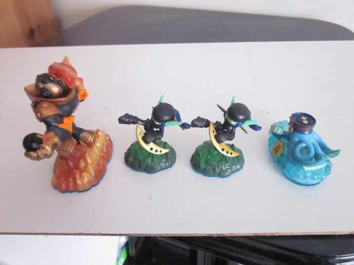 Four  Skylanders Swap Force   Figures